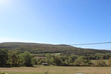 Maison à vendre 5 pièces de 106 m² à SAINTE MARIE SUR OUCHE (21), terrain de 2213 m² arboré.