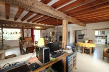 LE VAL LARREY (21390). Maison en Pierre P5 de 178 m² à vendre + dépendances, terrain de 5155m².