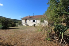 Maison à vendre 5 pièces de 106 m² à SAINTE MARIE SUR OUCHE (21), terrain de 2213 m² arboré.