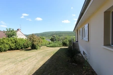 Maison à vendre 5 pièces de 106 m² à SAINTE MARIE SUR OUCHE (21), terrain de 2213 m² arboré.