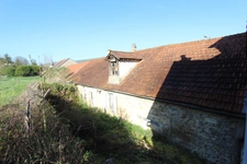 Maison à vendre P5 de 129,60 m² + 2 granges à rénover SAINT VICTOR SUR OUCHE (21)