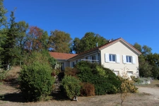 Maison à vendre 5 pièces de 106 m² à SAINTE MARIE SUR OUCHE (21), terrain de 2213 m² arboré.