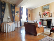 Dpt Côte d'Or (21), à vendre SEMUR EN AUXOIS propriete P15   