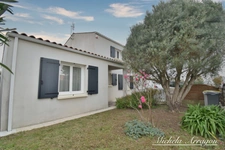 Maison à vendre 7 pièces PORT DES BARQUES (17)