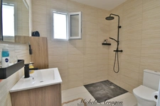 Maison contemporaine 2025 Villeneuve-sur-Lot (47) – 3 chambres dont suite parentale, pièce de vie 56 m², garage, terrain 1000 m², terrasse couverte, proche commerces
