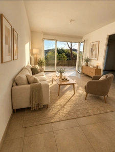 T2 lumineux de 45 m² avec grand balcon de 16 m² et piscine — Avignon Montfavet
