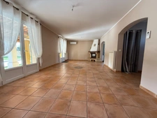 Maison à vendre sur Robion 137 m² - Terrain de 1201 m² 