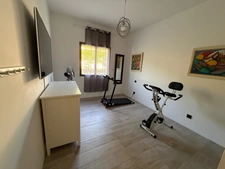 Superbe villa moderne, aux Taillades, de plain-pied avec piscine, panneaux solaires et prestations de standing