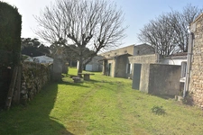 Dpt Charente Maritime (17), Ile d'Oléron, à vendre Ensemble immobilier, 6 pièces, dépendances, sur 1456 m², proche de st pierre d'Oléron 