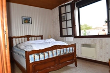 Dpt Charente Maritime (17), Ile d'Oléron,  Maison à vendre 5 pièces, 100 m²habitables, terrain 500 m², LA BREE LES BAINS (17)