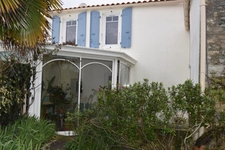 Charente-Maritime, 17, Ile d'Oléron,  Maison à vendre 6 pièces, 100 m², terrain, LE CHATEAU D'OLERON (17)