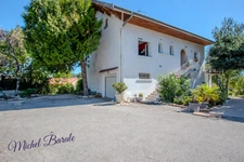 DARDILLY – 222 SQM FAMILY PROPERTY – 6 BEDROOMS – INDEPENDENT 1-BEDROOM APARTMENT – 1,647 SQM PLOT – PANORAMIC VIEW
