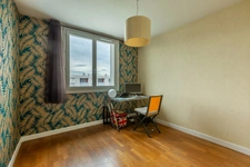 Appartement  82m2, 5 pièces à SAINTE FOY LES LYON avec grand balcon et cave