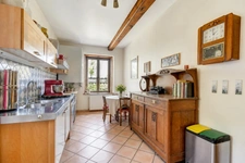 CHAPONOST – OUEST LYONNAIS Ancien corps de ferme – 210 m² habitables – 6/7 chambres – Dépendance – Terrain clos et arboré de 3 286 m²