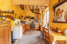Maison à vendre 8 pièces - 275m2 - 4 Ch. + 2 studios - COURZIEU (69)