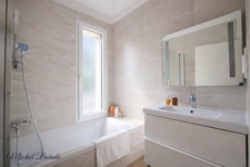 Maison moderne, de plain-pied, 6 pièces sur 1200m2 de terrain à VERNIOZ (38)