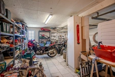 CHAVANAY – MAISON FAMILIALE 233 M² – 5 CHAMBRES – ESPACE INDÉPENDANT – PISCINE – SANS VIS-À-VIS