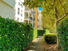 Appartement Tassin-la-Demi-Lune – 38 m² avec terrasse, idéalement situé,  garage possible.
