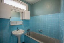 Dpt Rhône (69), à vendre AVEIZE,  Ferme, 4 chambres et nombreuses dépendances   