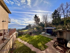 Appartement  108m2, 6 pièces à POLLIONNAY (69) - 4 chambres, 1 bureau et grand terrain.