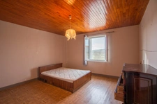 Dpt Rhône (69), à vendre AVEIZE,  Ferme, 4 chambres et nombreuses dépendances   