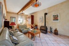 CHAPONOST – OUEST LYONNAIS Ancien corps de ferme – 210 m² habitables – 6/7 chambres – Dépendance – Terrain clos et arboré de 3 286 m²
