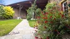 Maison d’hôtes de caractère avec 7 chambres – Montromant (69)