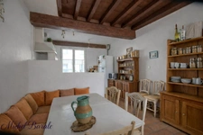 CRAPONNE CENTRE – Maison de ville 5 pièces 100 m² avec terrasse, garage, dépendance et jardin de 215m2 