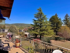 DARDILLY – 222 SQM FAMILY PROPERTY – 6 BEDROOMS – INDEPENDENT 1-BEDROOM APARTMENT – 1,647 SQM PLOT – PANORAMIC VIEW