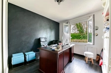 7-room house of 200 m² located in Dardilly, with swimming pool and grounds of over 3,000 m²