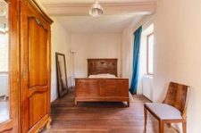 Maison à vendre 8 pièces - 275m2 - 4 Ch. + 2 studios - COURZIEU (69)