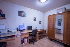 Appartement  108m2, 6 pièces à POLLIONNAY (69) - 4 chambres, 1 bureau et grand terrain.