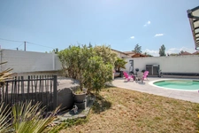 Grézieu-la-Varenne centre – Maison récente avec jardin, piscine et grand garage