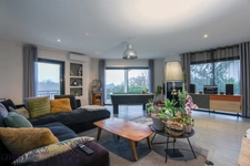 7-room house MILLERY (69), 215m2 on land of 1509m2