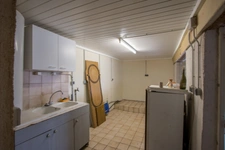 Dpt Rhône (69), à vendre AVEIZE,  Ferme, 4 chambres et nombreuses dépendances   