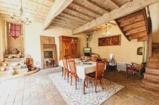 Maison à vendre 8 pièces - 275m2 - 4 Ch. + 2 studios - COURZIEU (69)
