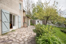 Dpt Rhône (69), à vendre CHAPONNAY maison P6 de 160 m² - Terrain de 1 450,00 m² 