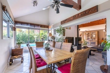 LA TOUR-DE-SALVAGNY – MAISON DE 178 M², 5 CHAMBRES ET PISCINE CHAUFFÉE
