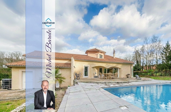 Maison 7 pièces de 200 m² située à Dardilly, piscine et terrain de plus de 3 000 m²