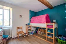 Ferme rénovée 205 m² – 6 chambres – terrain 16 000 m² – géothermie – vue – Montromant (69)