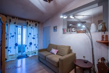 Appartement  108m2, 6 pièces à POLLIONNAY (69) - 4 chambres, 1 bureau et grand terrain.