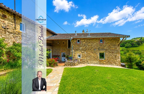Maison d’hôtes de caractère avec 7 chambres – Montromant (69)