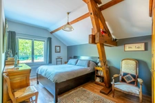 LA TOUR-DE-SALVAGNY – MAISON DE 178 M², 5 CHAMBRES ET PISCINE CHAUFFÉE