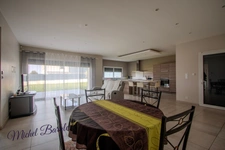 Maison moderne, de plain-pied, 6 pièces sur 1200m2 de terrain à VERNIOZ (38)