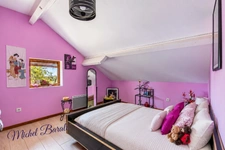 DARDILLY – 222 SQM FAMILY PROPERTY – 6 BEDROOMS – INDEPENDENT 1-BEDROOM APARTMENT – 1,647 SQM PLOT – PANORAMIC VIEW