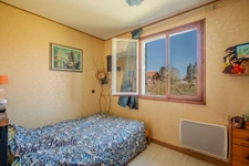 Maison de 78 m2 sur un sous-sol total implantée sur un terrain de 1200m2 à AVEIZE (69)