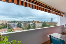 Appartement  82m2, 5 pièces à SAINTE FOY LES LYON avec grand balcon et cave
