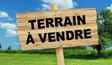 Grand TERRAIN de loisirs dans charmant village de Seine et Marne de plus de 2000 m² !