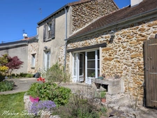 Authentique briarde au cœur d’un hameau paisible – 6 P, jardin, garage (CHAUMES-EN-BRIE)