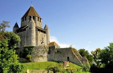 Terrain constructible avec garages à PROVINS même.